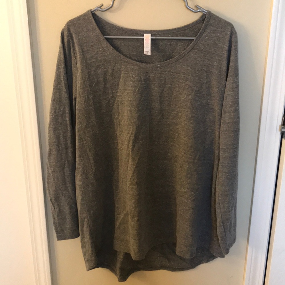 EUC solid heathered gray LulaRoe Lynnae